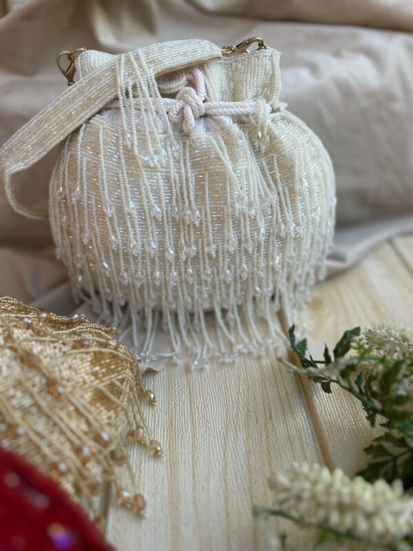 The Royal Pearl Potli